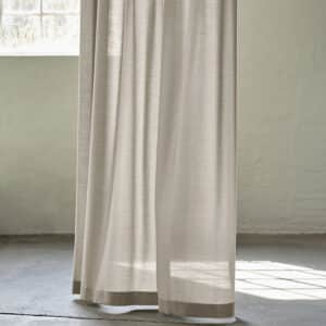 Casual Transparent SIGNATURE – gardin med wavebånd