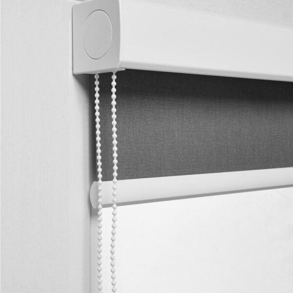 Signature_Rullegardin_kassett_Roller Blinds Close Up Photo EOS® 500 Xcel S2 cassette02